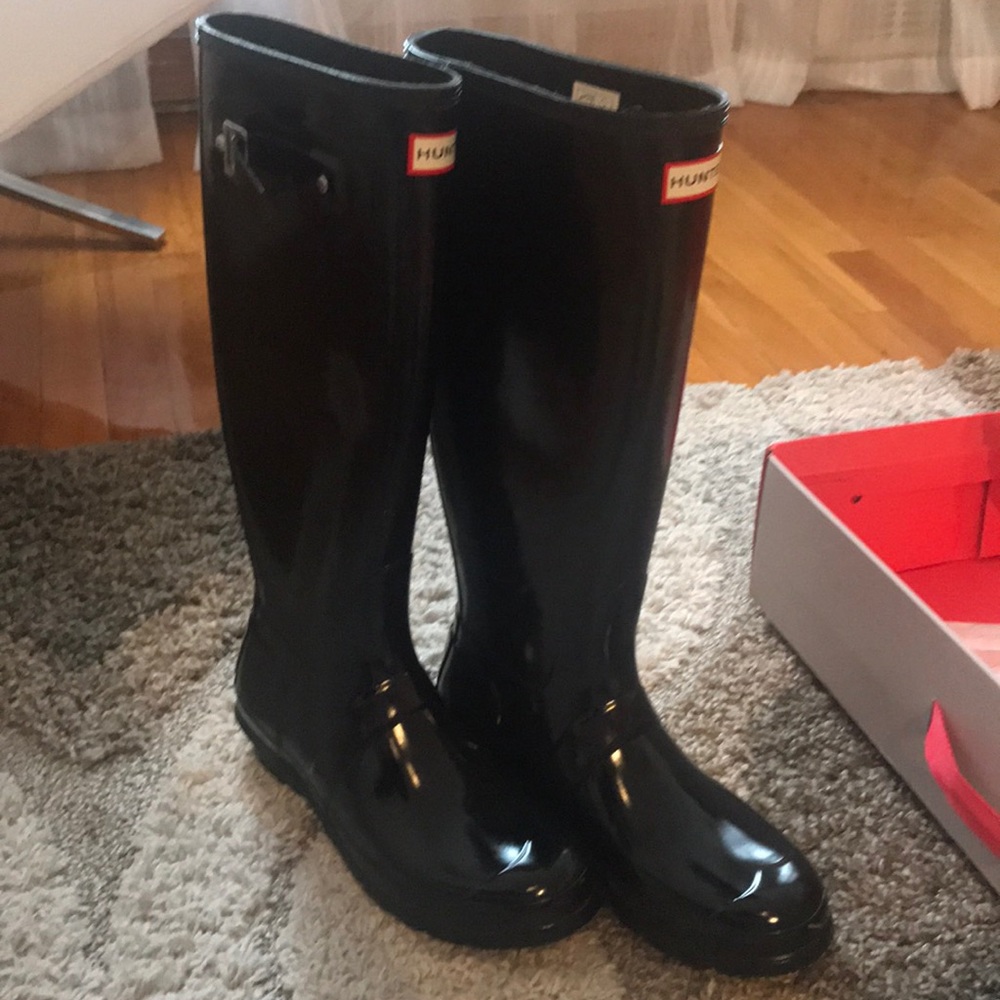 Hunter Tall women’s 9 Rain Boots black New shiny